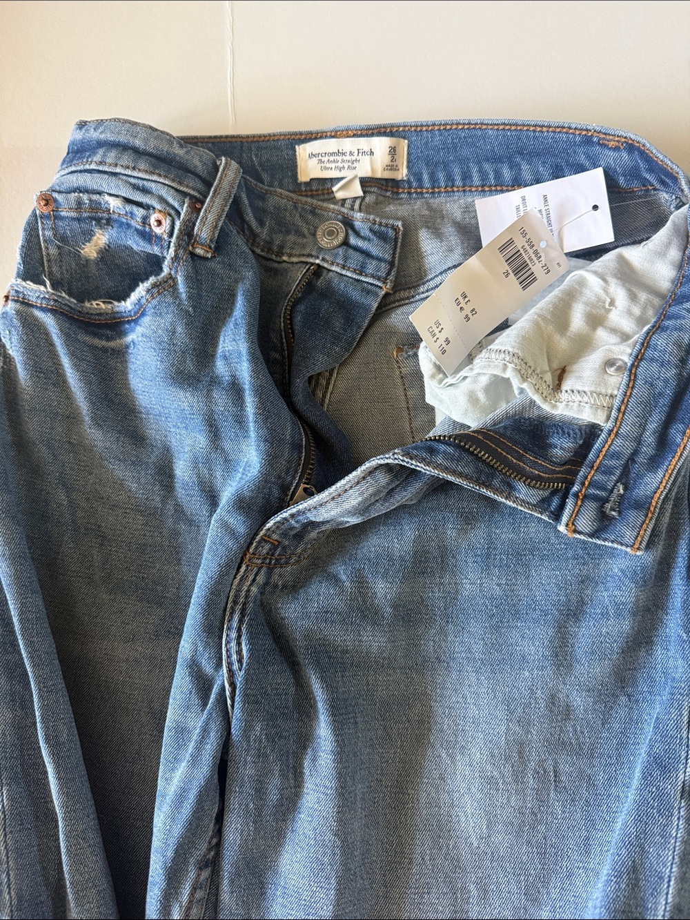 Abercrombie & Fitch curve love- the ankle straight ultra High-Rise Women's Jeans